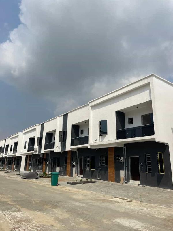 Three bedroom terrace duplex with solar (830lekkip1) in Ajah