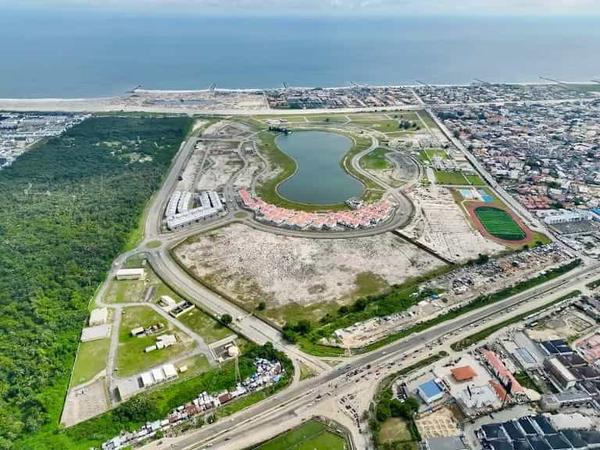 969 sqm land in Twin Lakes Estate (571chevron) in Chevron