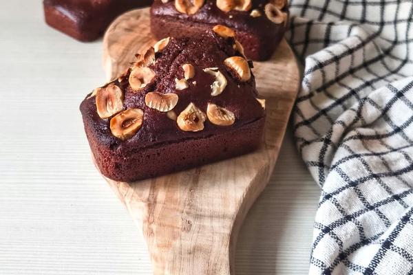 Mini plumcake allo yogurt e cacao: soffici, leggeri e senza burro