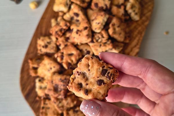 Biscotti leggeri cioccolato e nocciole