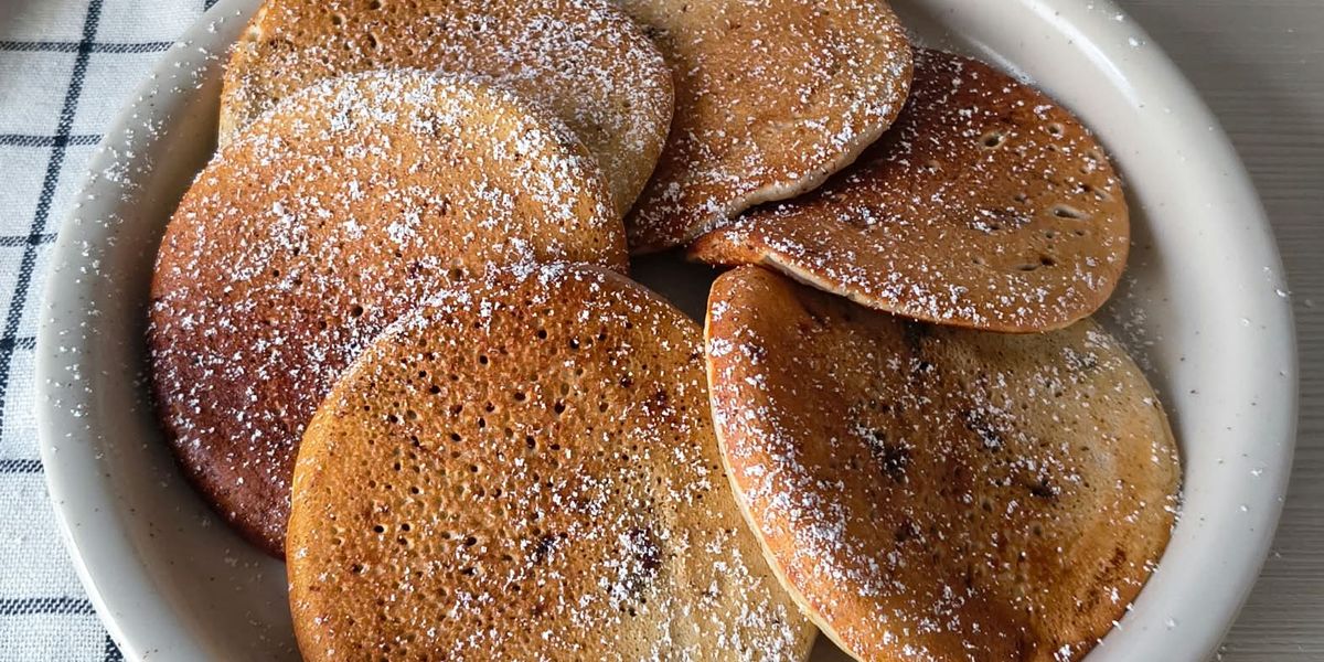 Pancakes vegani con banana e cioccolato, ricetta a basso contenuto di zuccheri