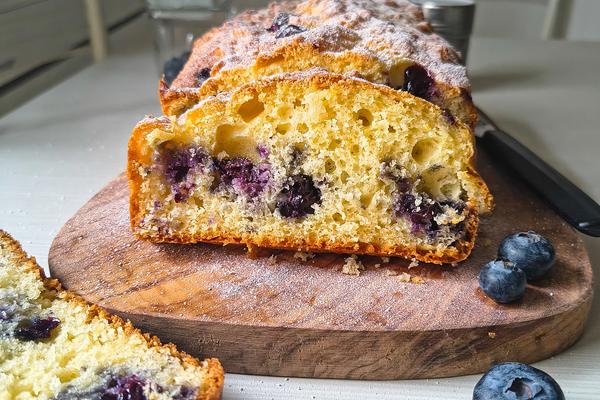 Plumcake allo yogurt e mirtilli proteico
