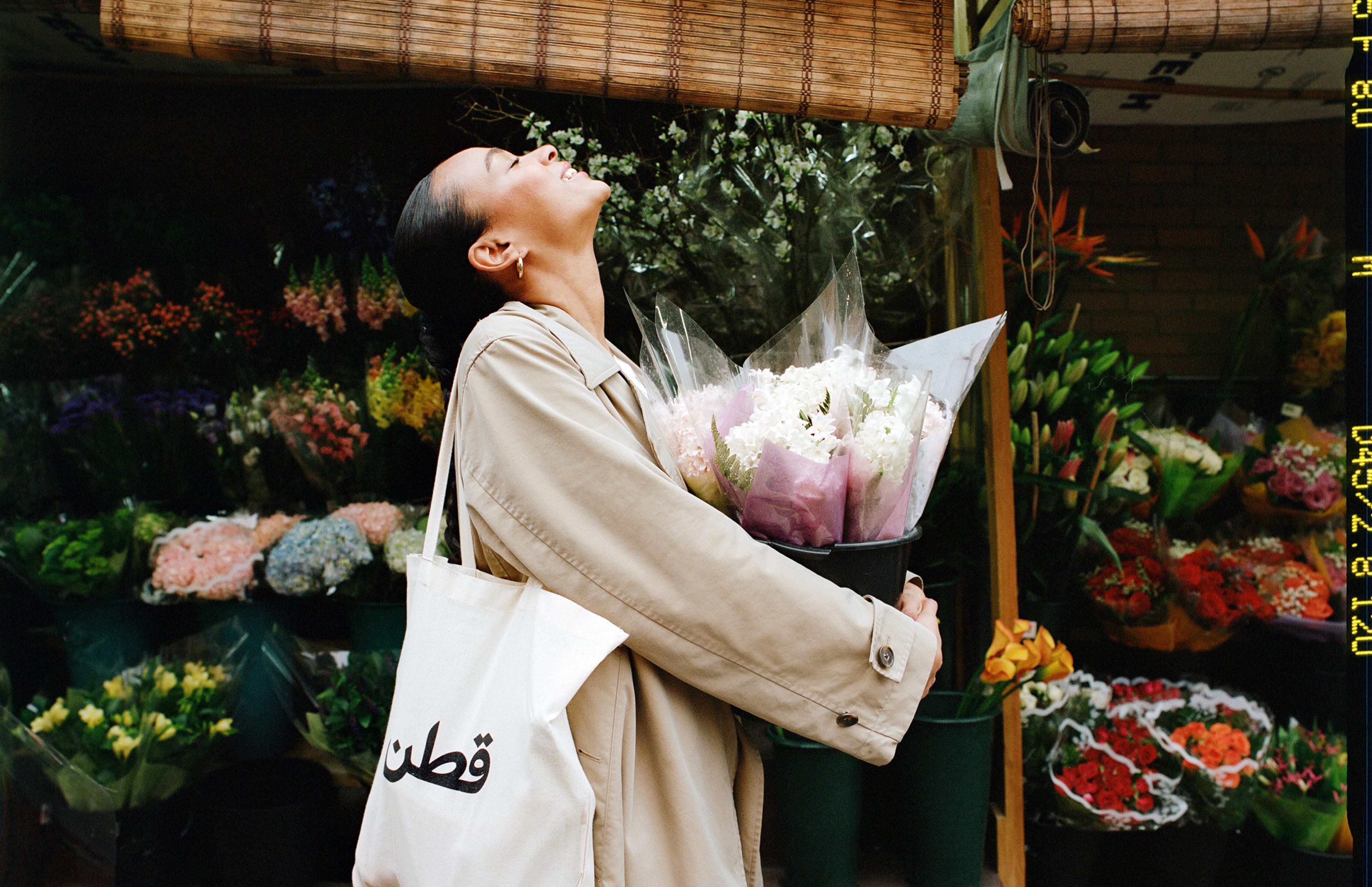 Kudyba with the Kotn Tote.