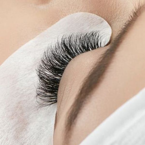 Extensiones de pestañas