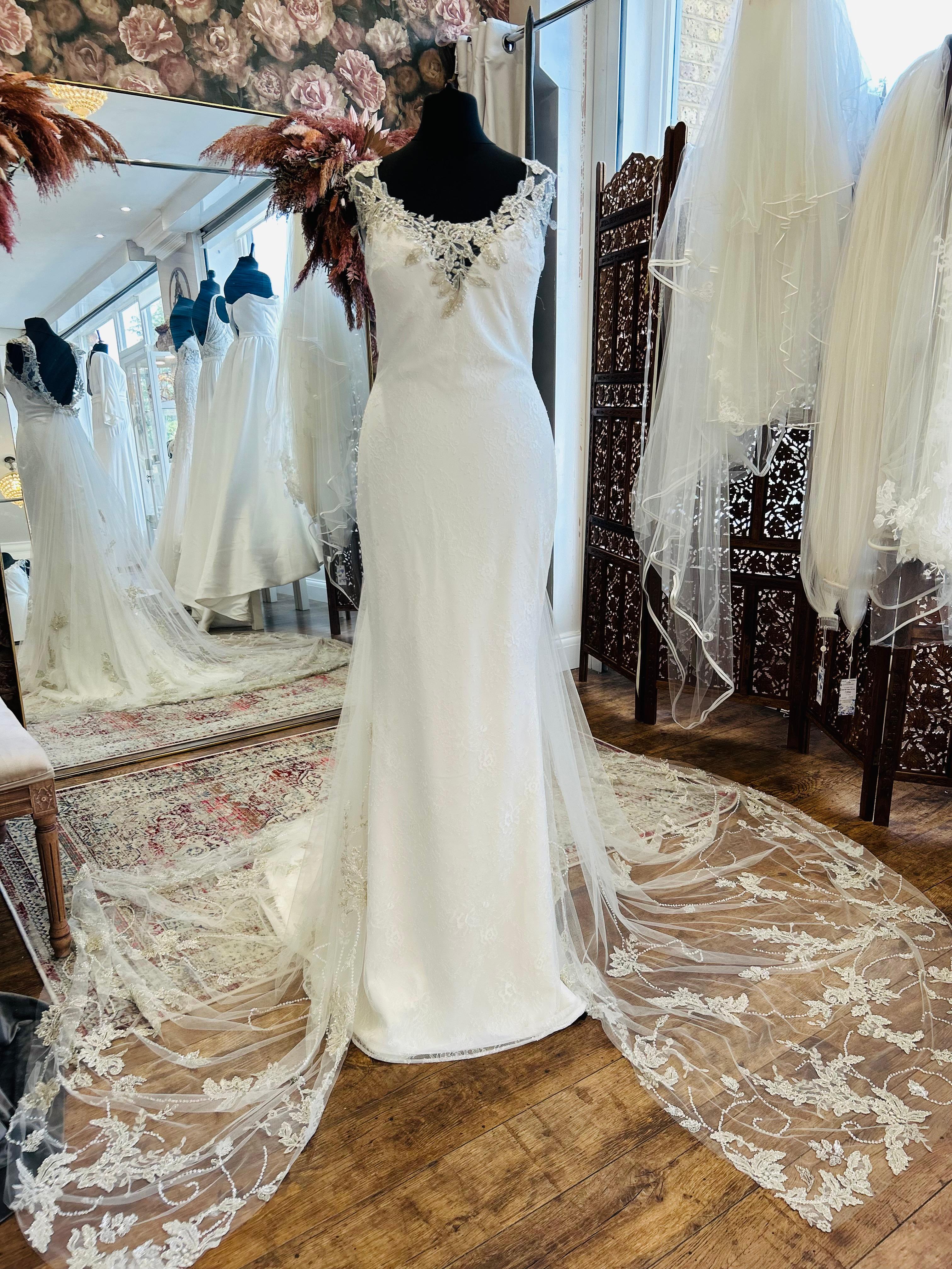 Badgley Mischka wedding dress, UK 8