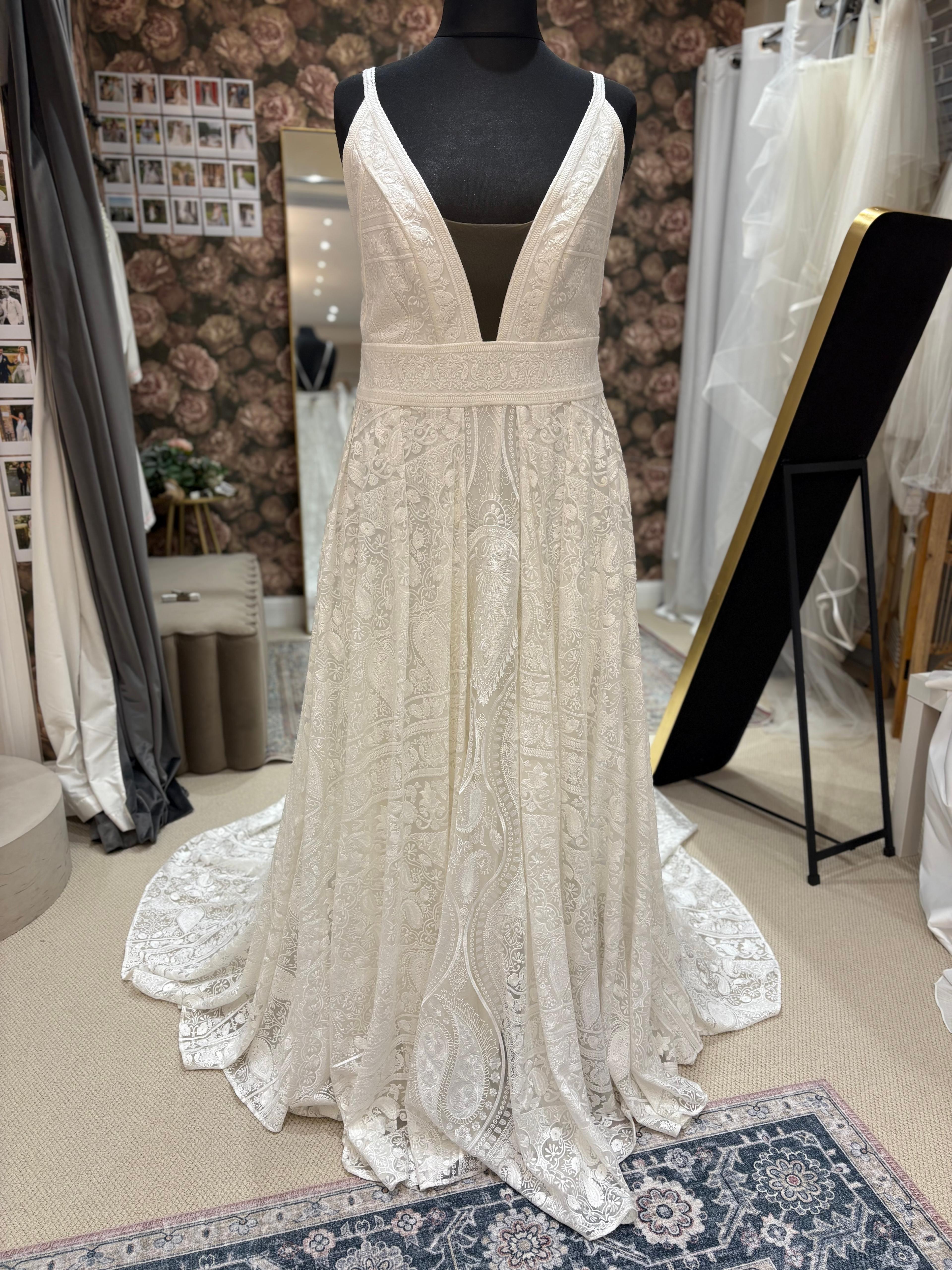 Rue De Seine wedding dress, UK 22