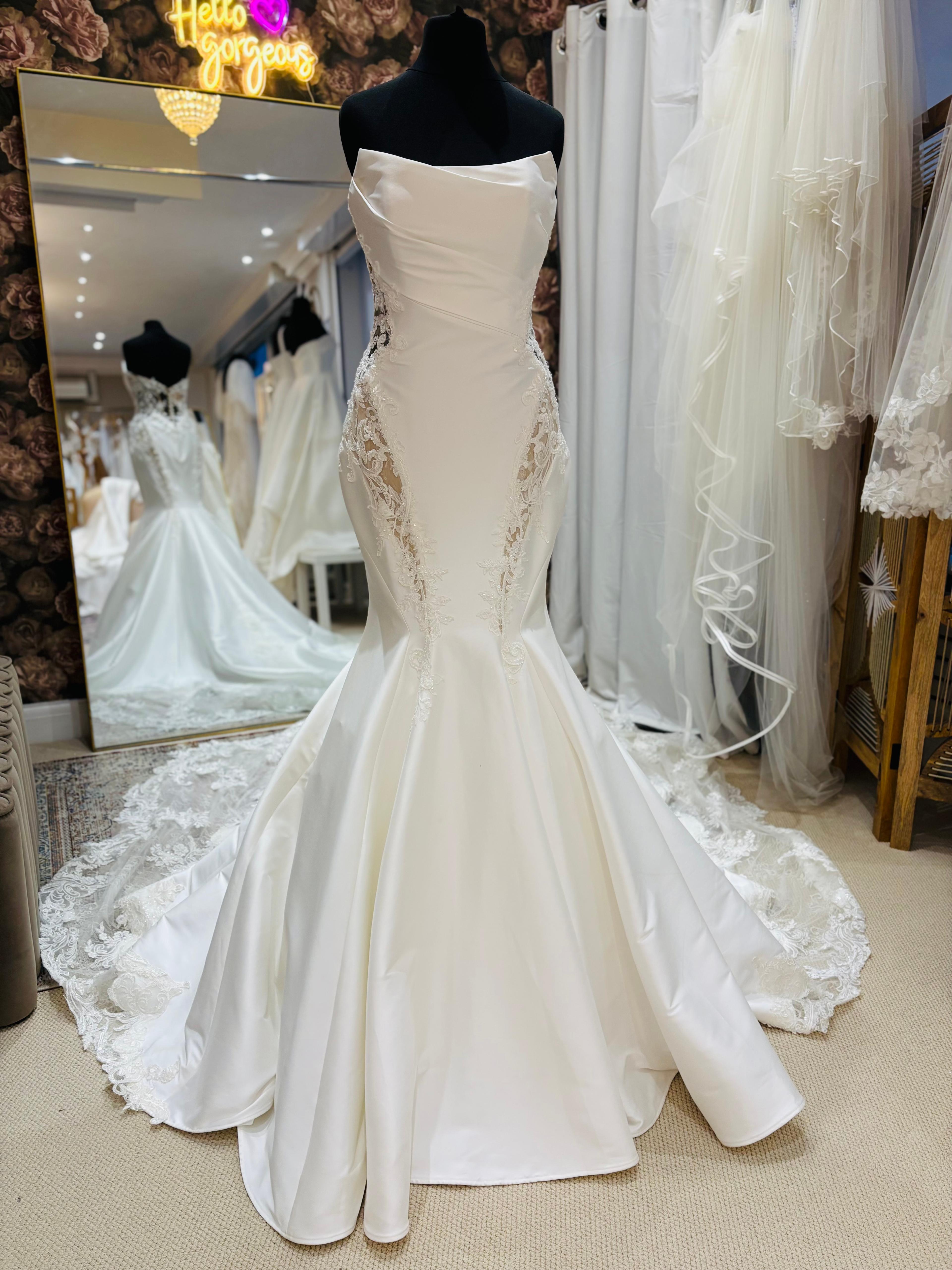 Elysee wedding dress, UK 8