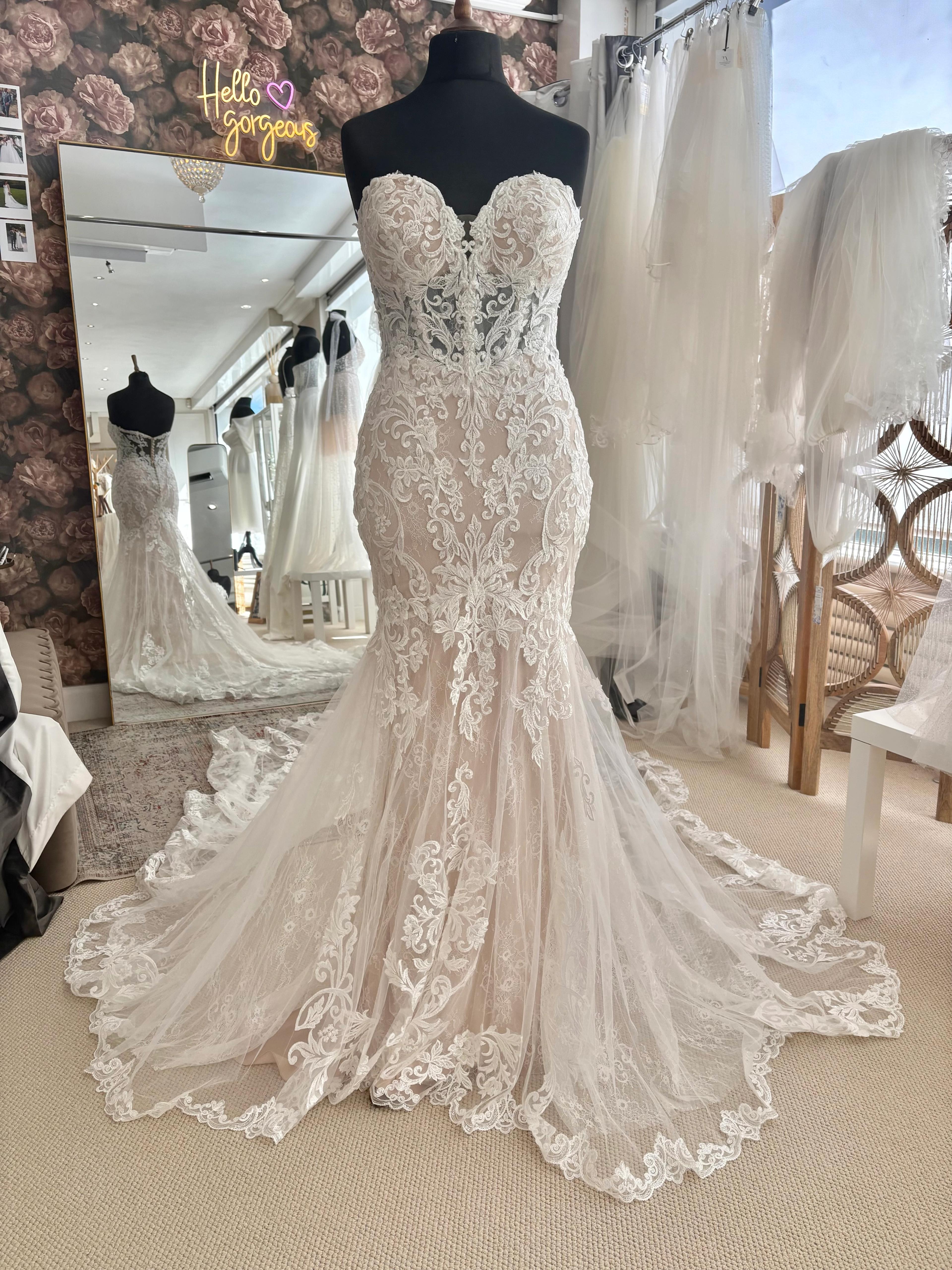 Elysee wedding dress, UK 12