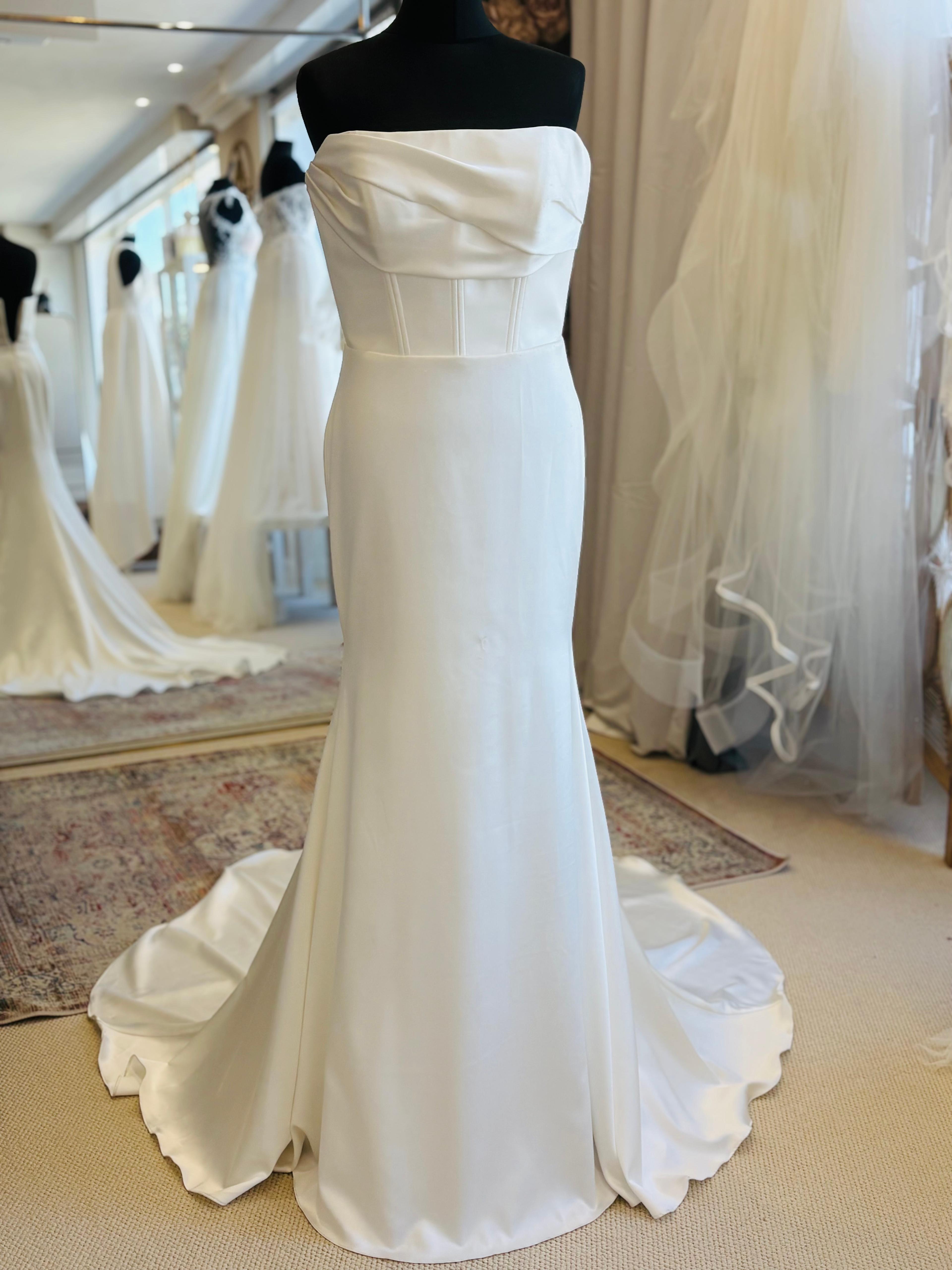 Louvienne wedding dress, UK 10