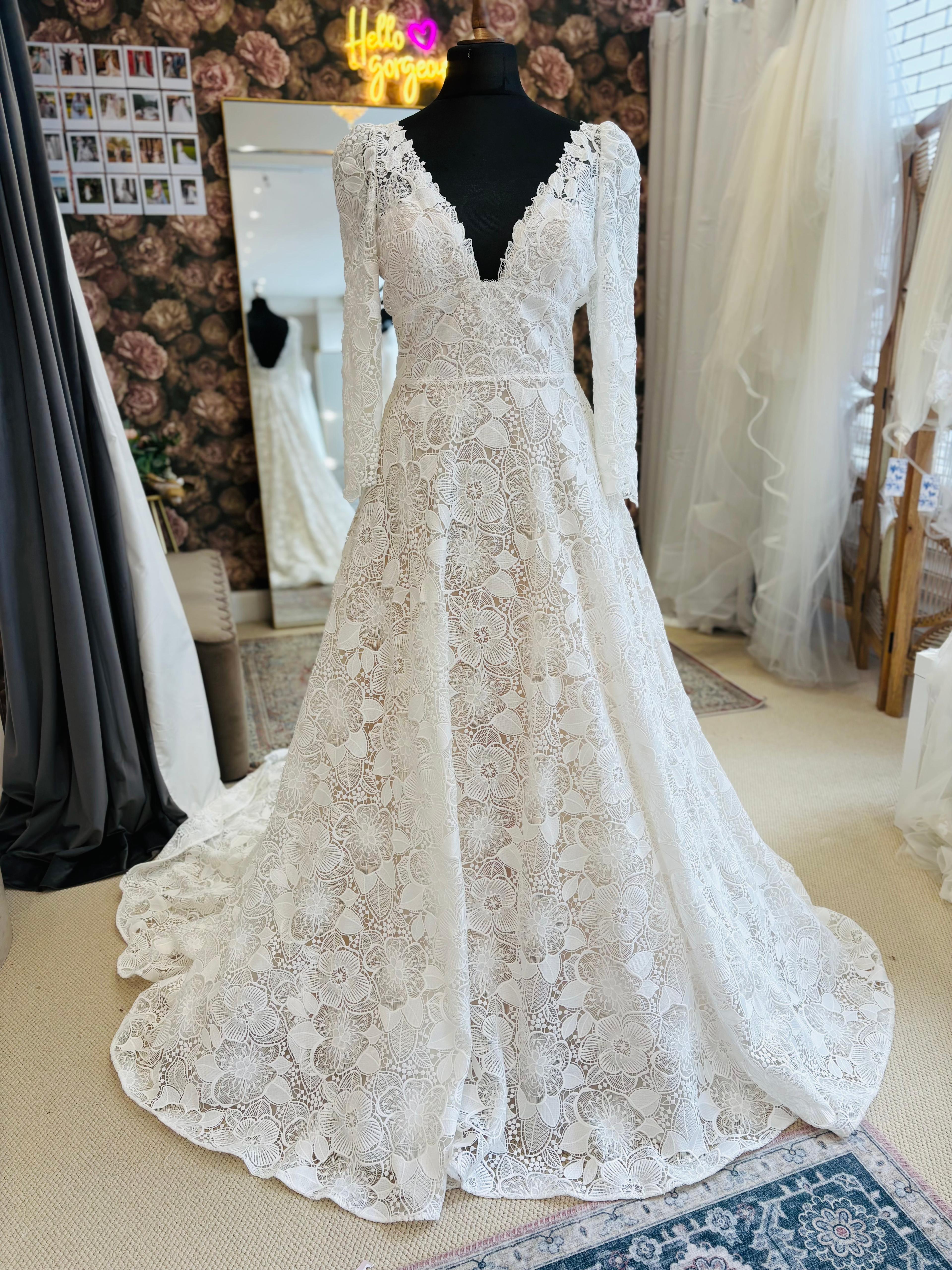 Nicole Milano wedding dress, UK 14