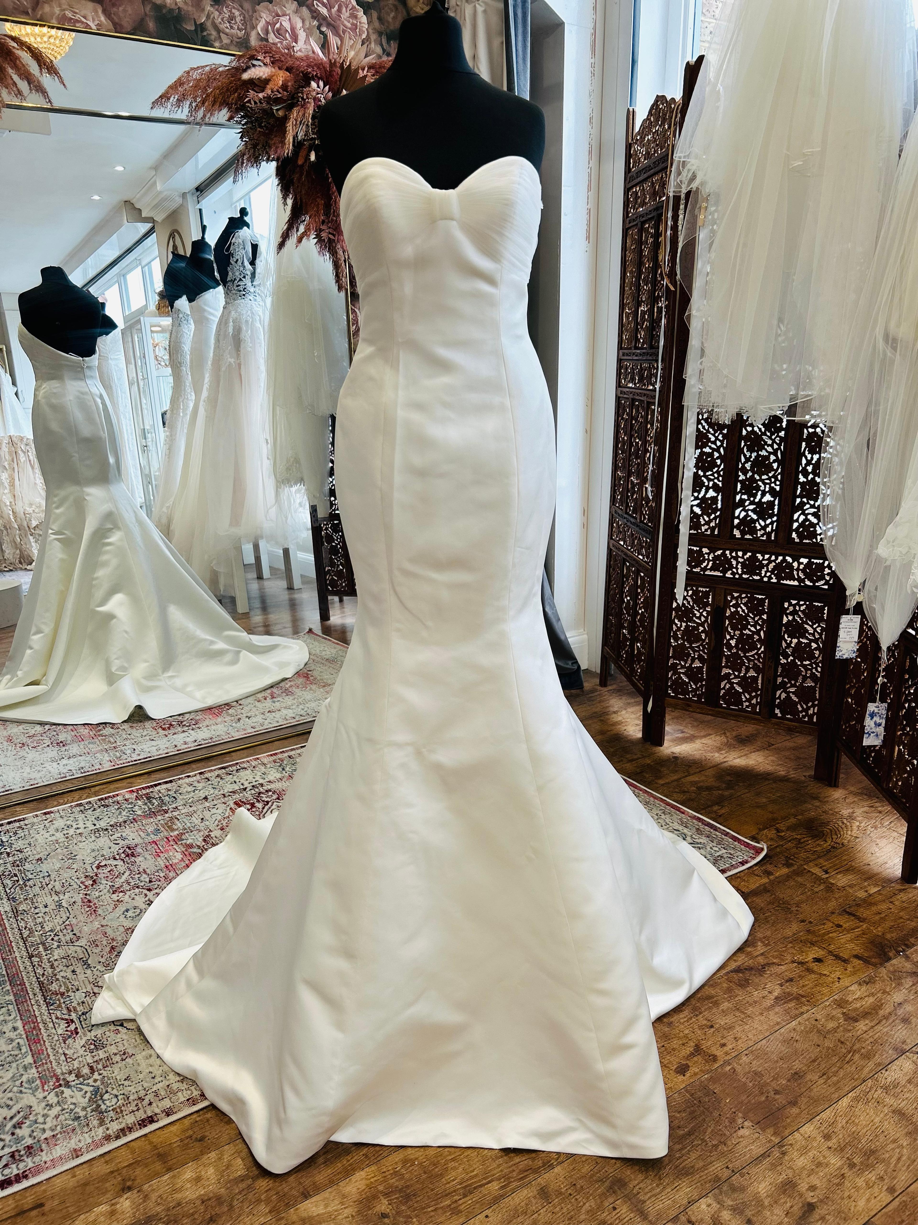 Badgley Mischka wedding dress, UK 8