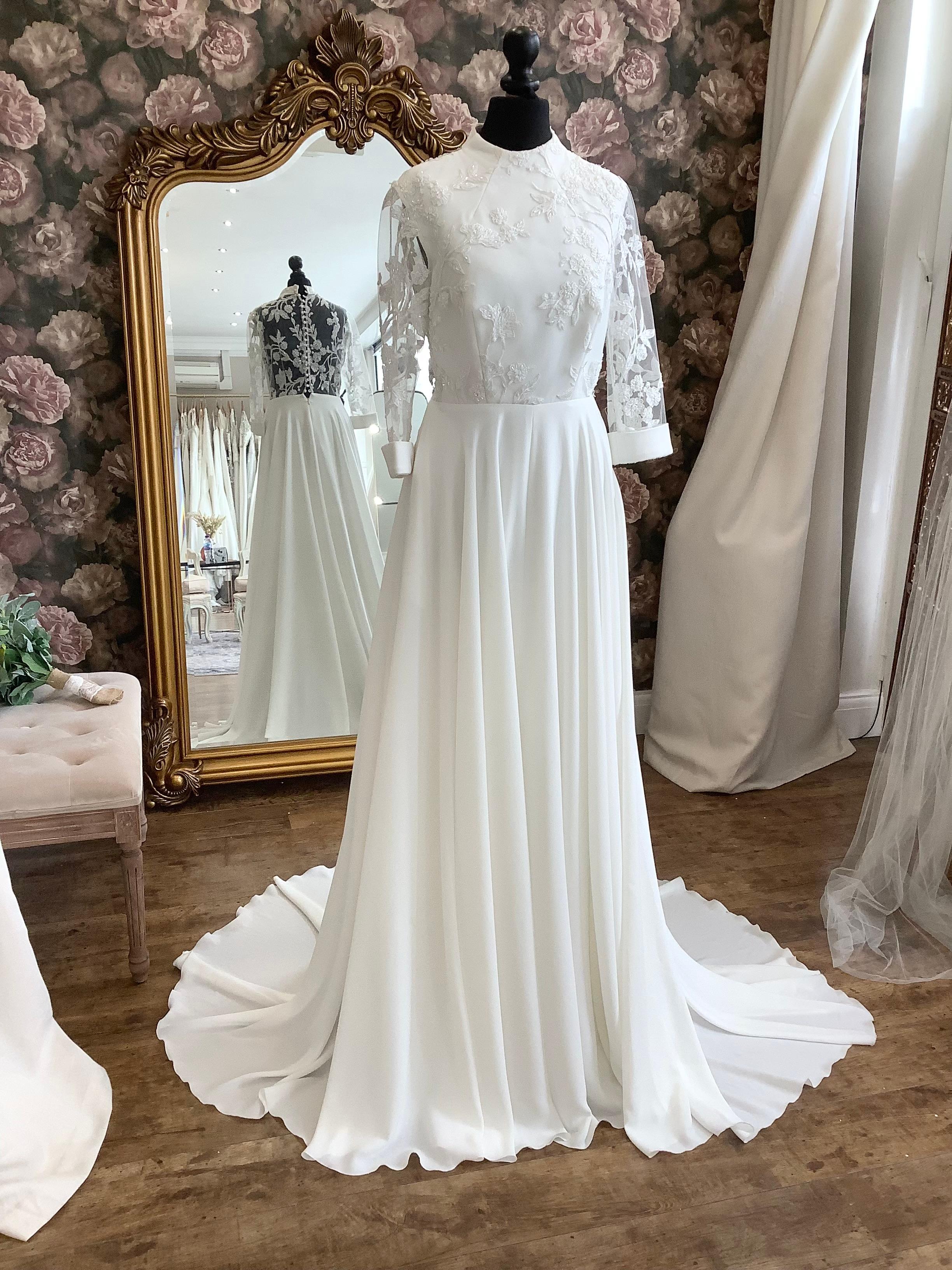 Savin wedding dress, UK 10