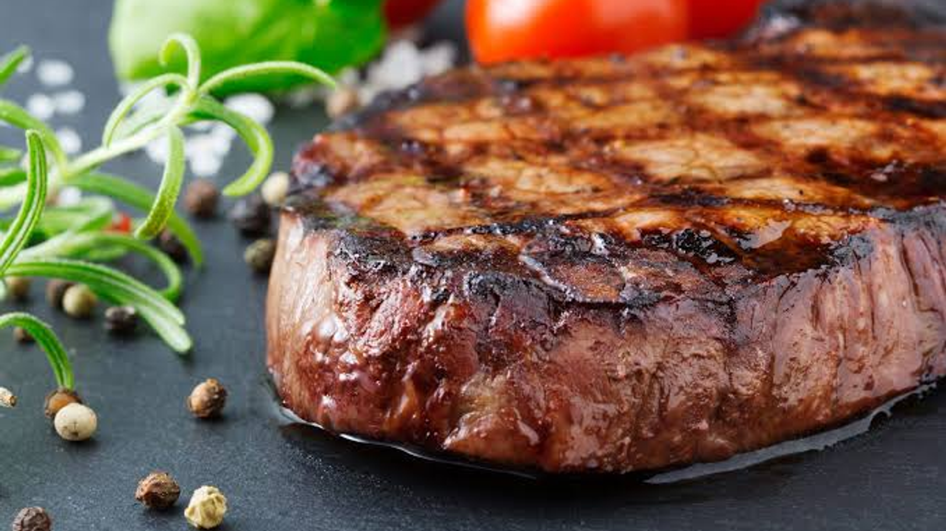5 Secret Techniques to Keep Your Steaks Incredibly Juicy