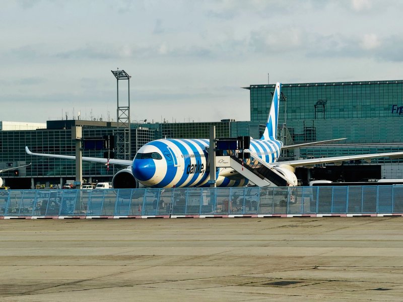 Aeronave azul Danke