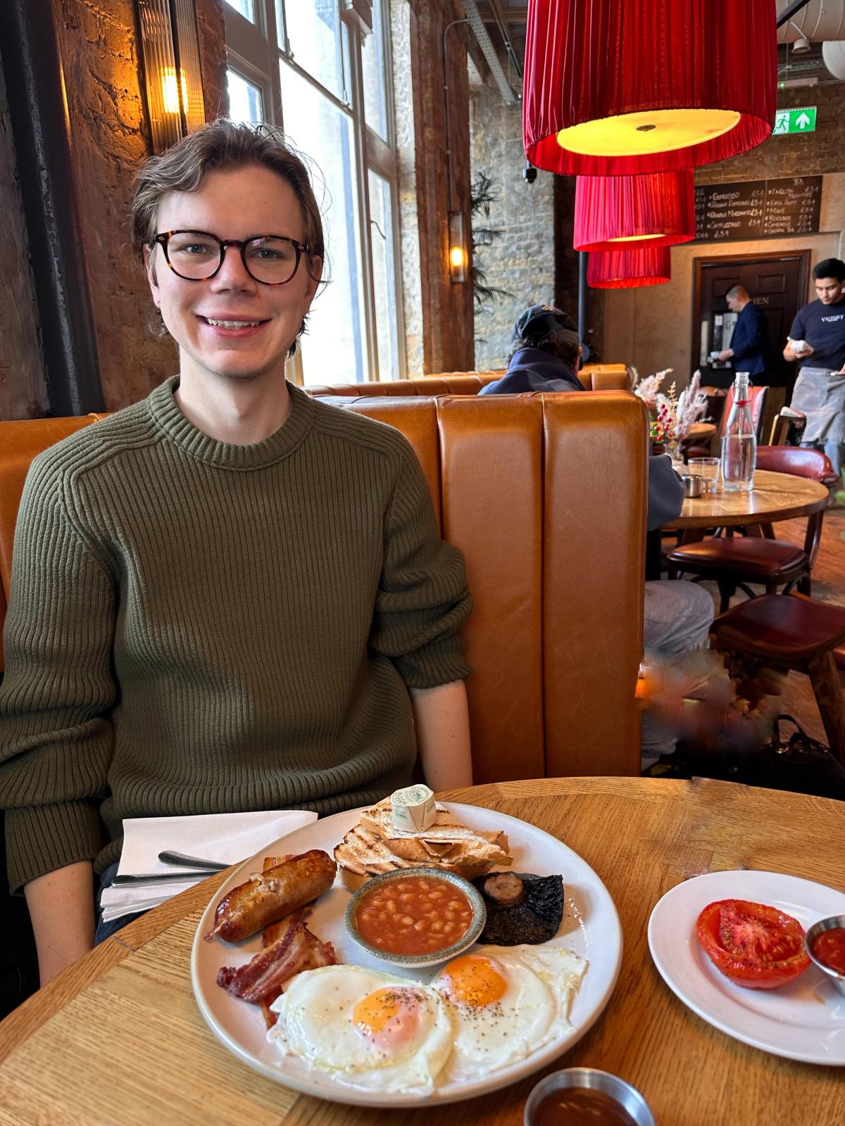 Traditional "Fry Up" at Victory