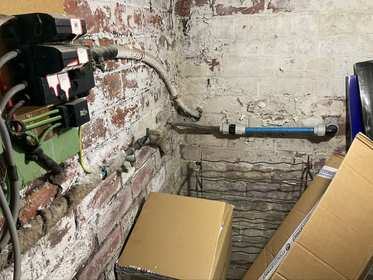 Cellar pipework