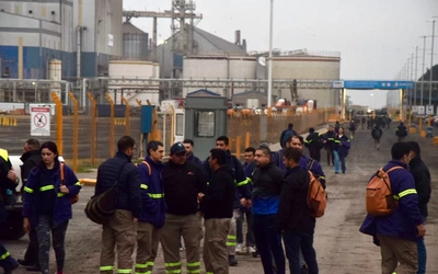 Cordón Industrial: aceiteros realizan un paro por 48hs en terminales portuarias