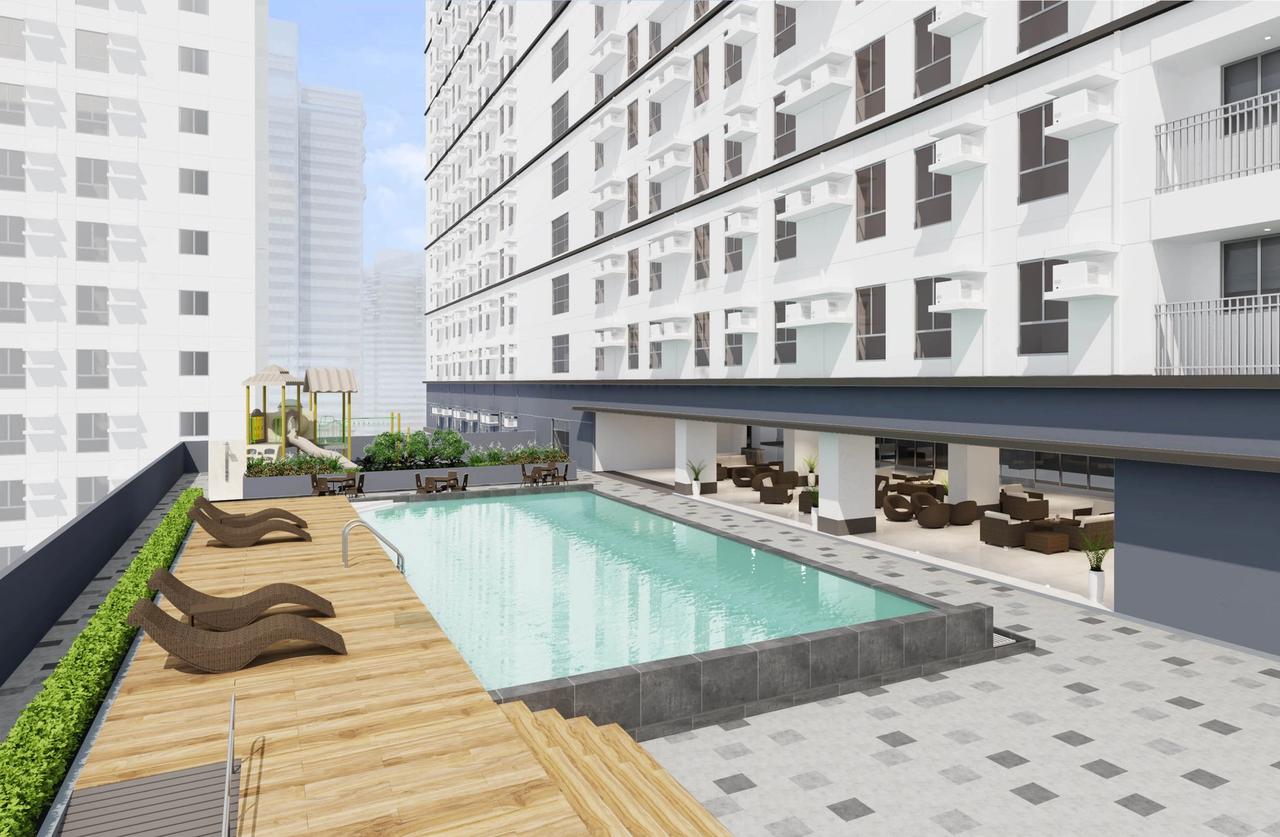 centralis pool area