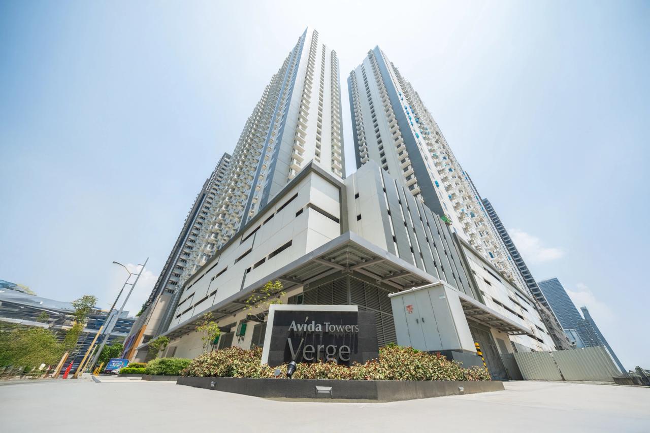 Avida Towers Verge Facade