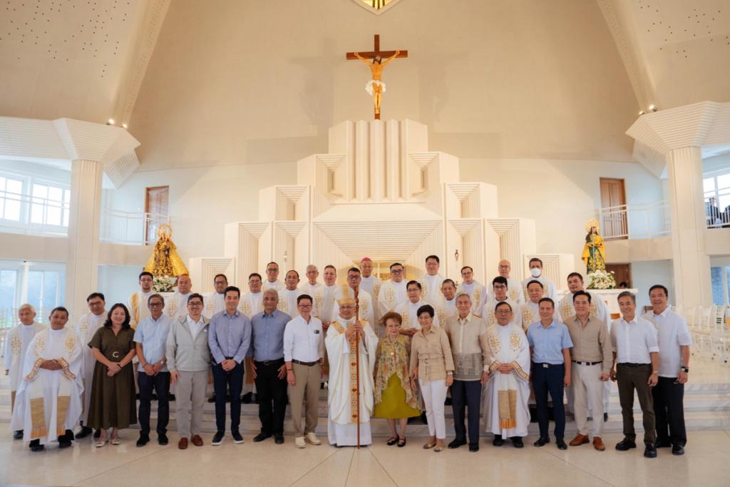 The Diocese of Imus, partners of the estate, and Ayala Land senior leaders and key executives join the opening of the Our Lady of Mount Carmel Church in Evo City