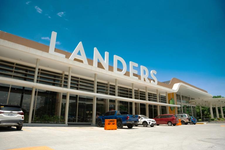 Arca South Landers