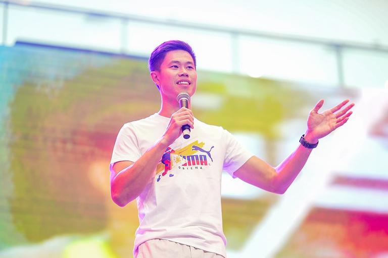 PHOTO EJ Obiena fan meet at Ayala Malls Manila Bay ()