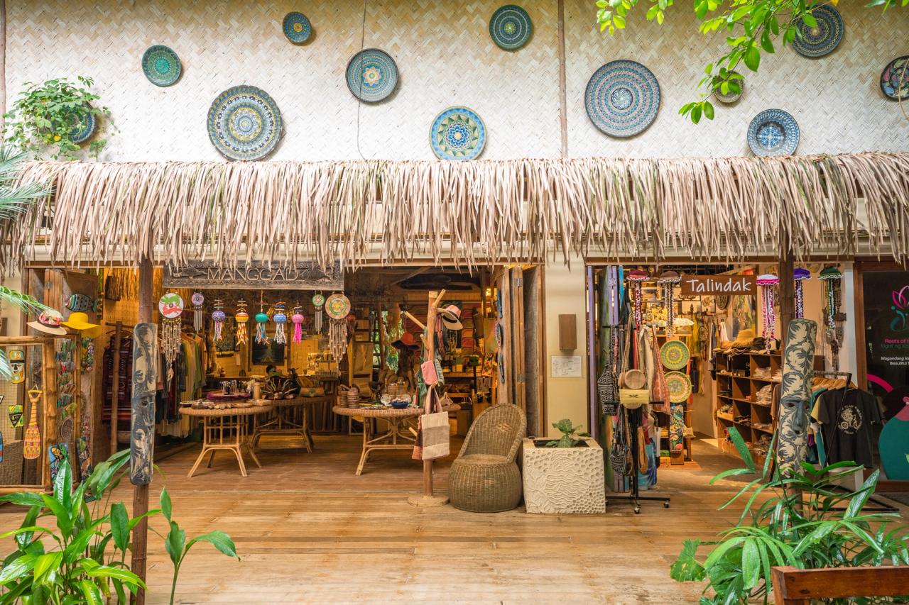 Shops at Kalye Artisano at Lio, El Nido, Palawan