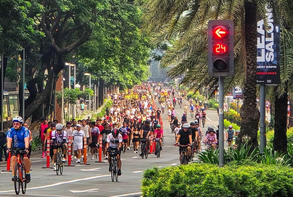 PHOTOS Celebrating One Year of Car Free Sundays at Ayala Avenue
