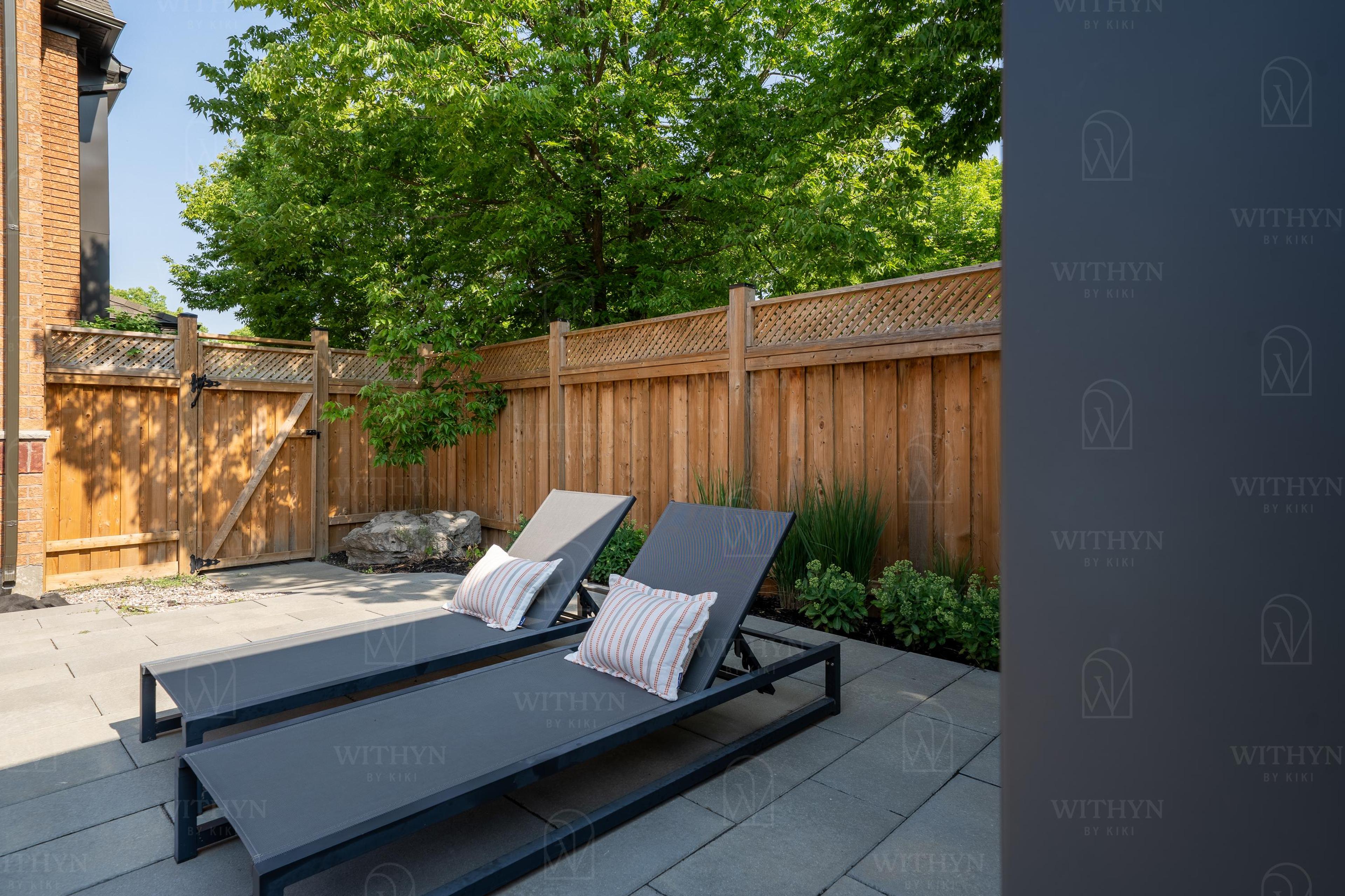 Outdoor Pool & Patio 14