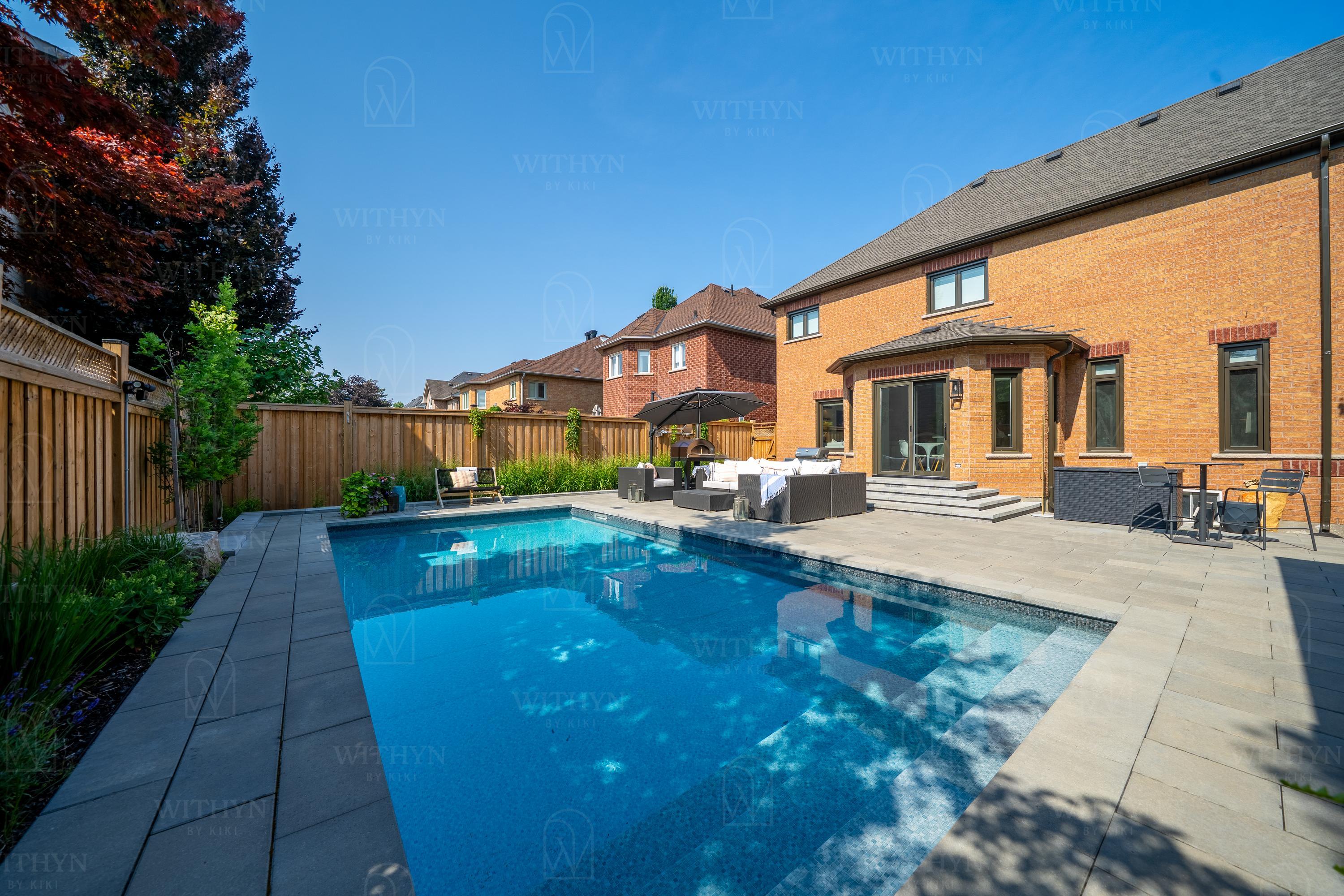 Outdoor Pool & Patio 12