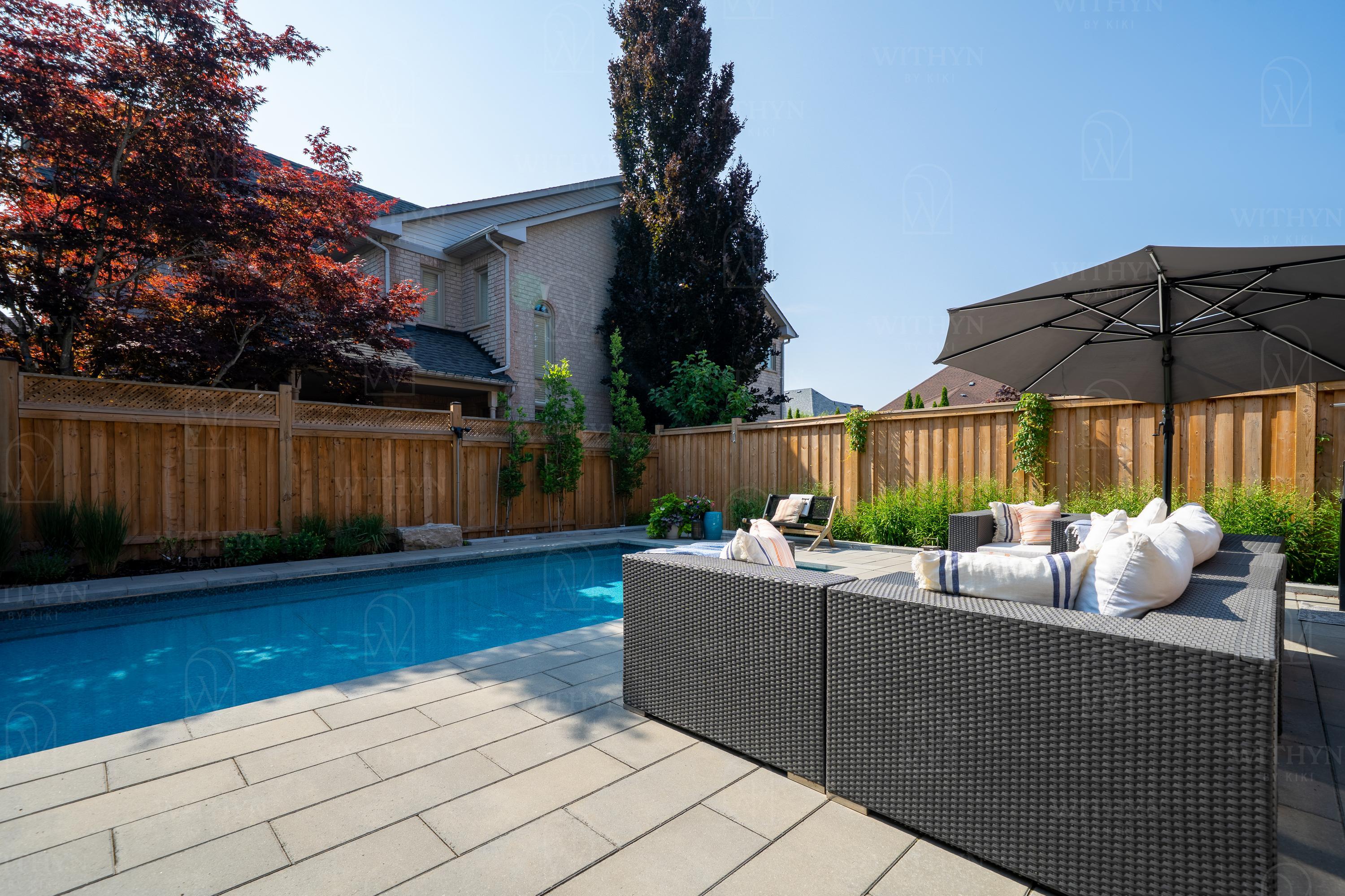 Outdoor Pool & Patio 4