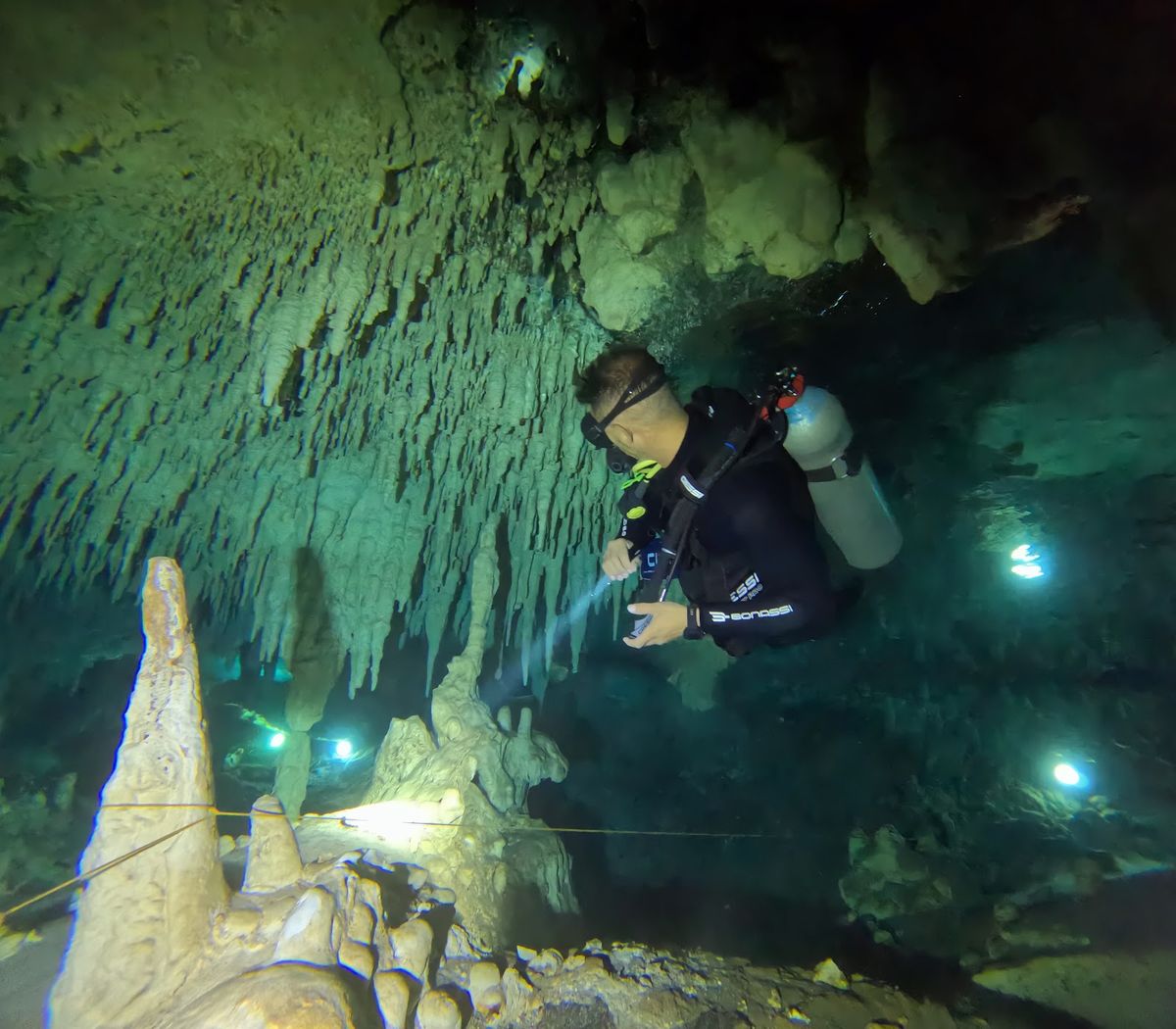 Tour de Buceo Cenote Taak Be Luum & Cenote Naval
