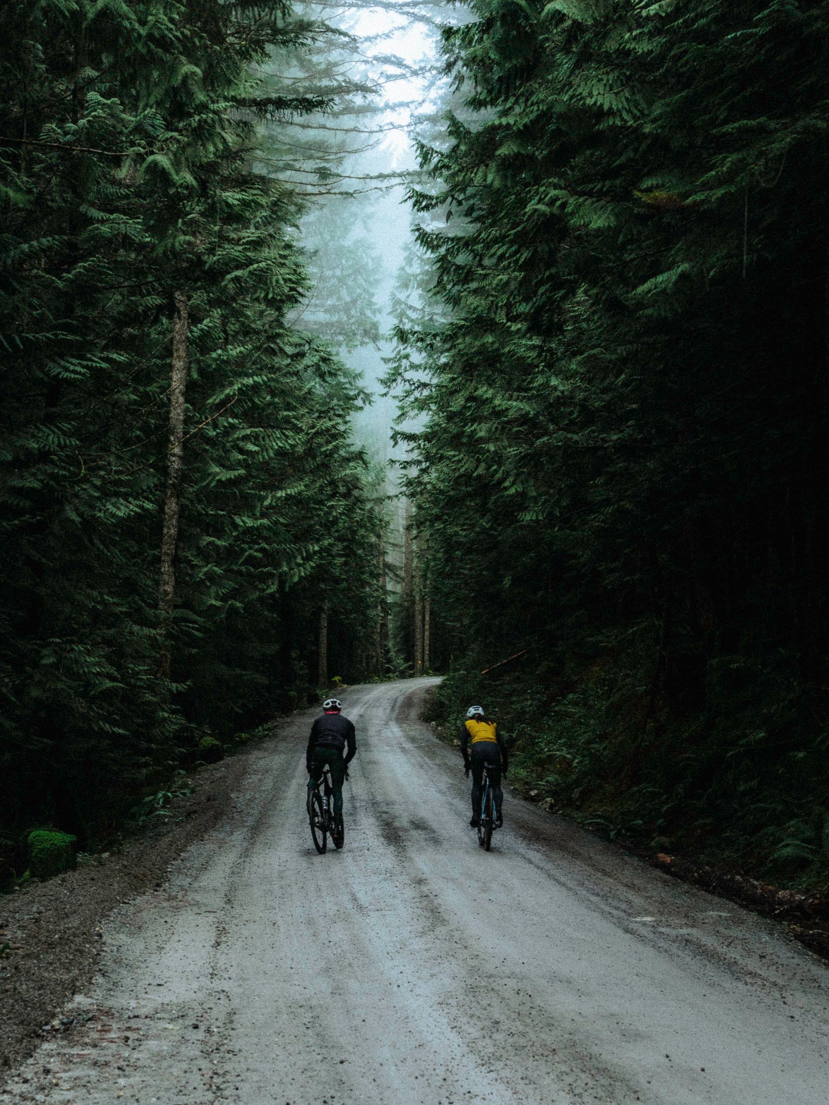 What to Wear: Mid-Distance Fall Rides