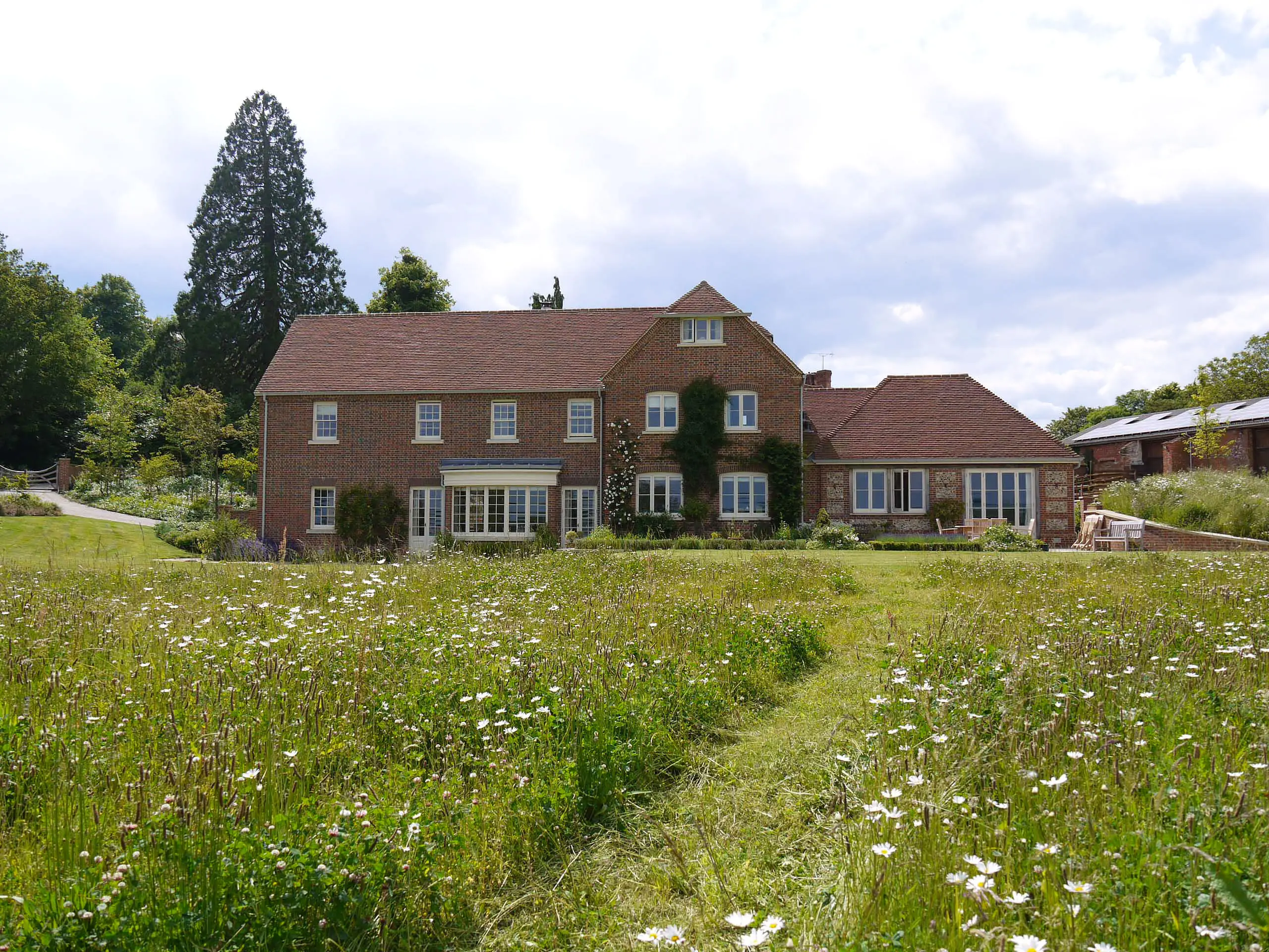 Hampshire House