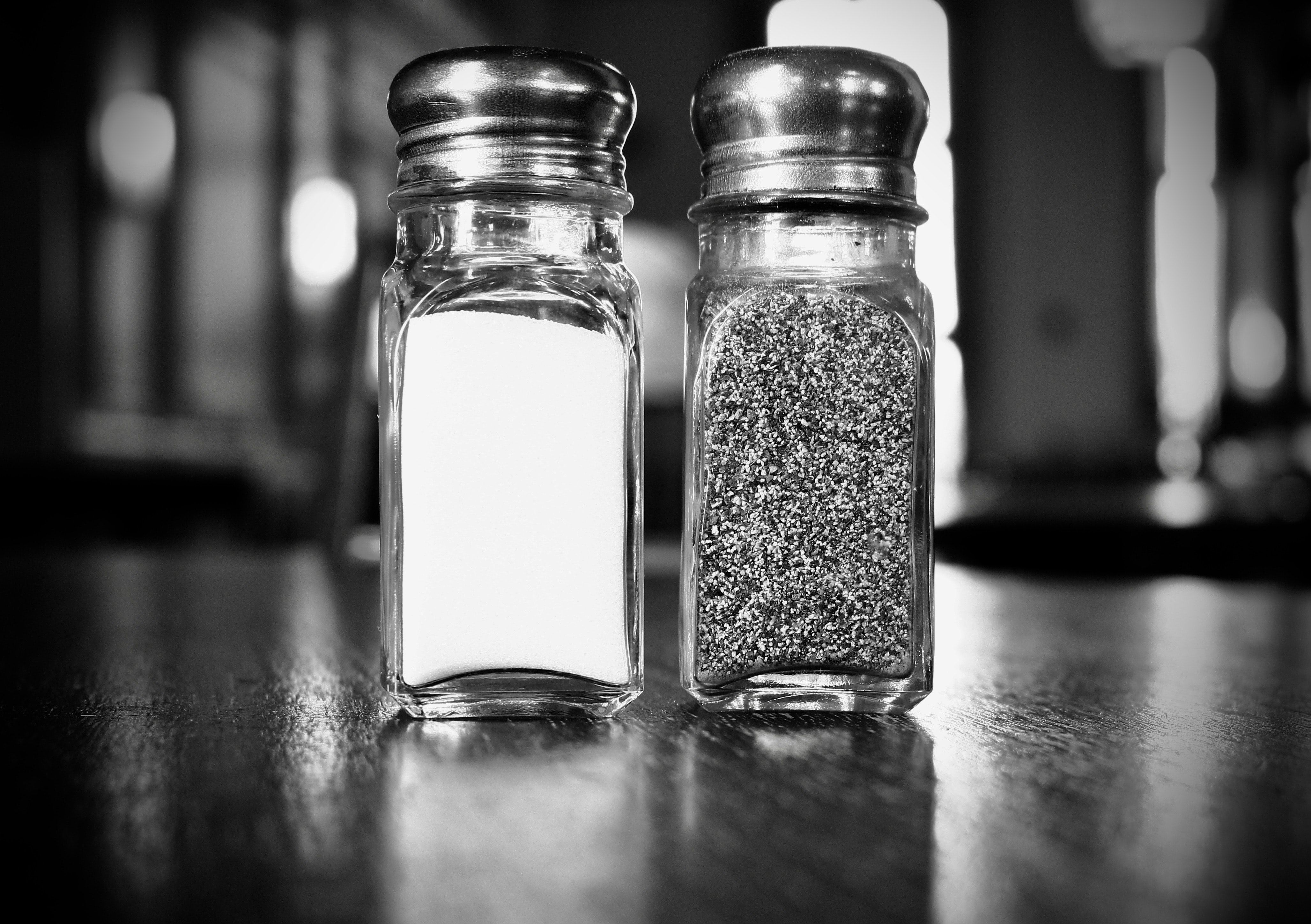 salt and pepper shakers contrast authentication and authorization