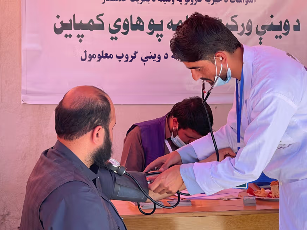 Someone donating blood in Afghanistan | Human Relief Mission