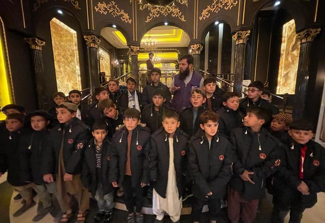 Orphans in Afghanistan on a Day out with HRM Charity Aid Worker | Human Relief Mission