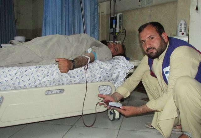 Blood donation in Afghanistan with HRM Charity aid Worker | Human Relief Mission