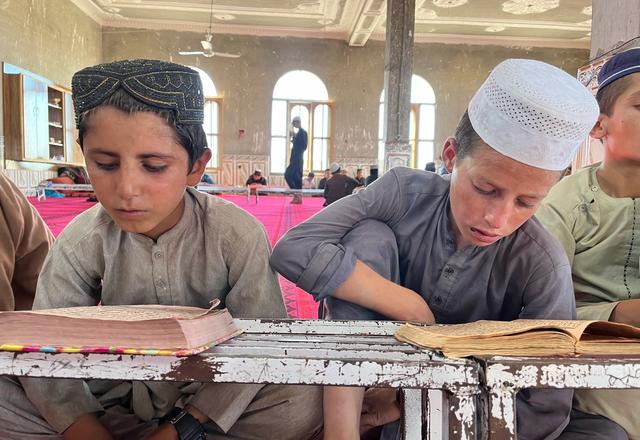 Children Reading Quran in Afghanistan Masjid | Human Relief Mission