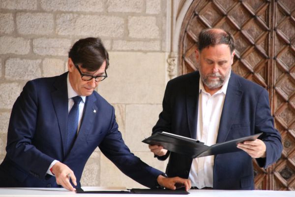 Acord de pressupost o repartidora de cadires?