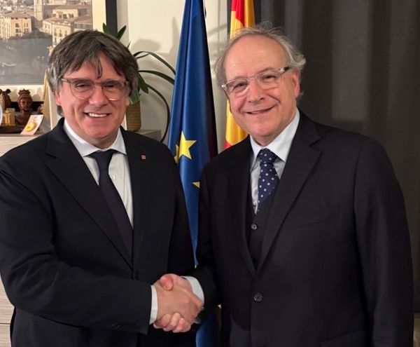 El president del Consell de la República Jordi Domingo es reuneix amb el president Carles Puigdemont a Waterloo