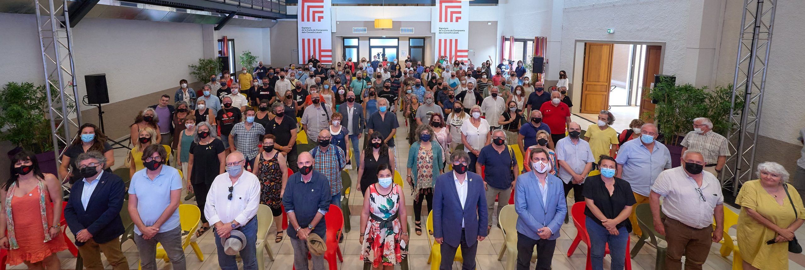 Vídeo i fotos de l’entrega de la Carta de Compromís als Consells Locals