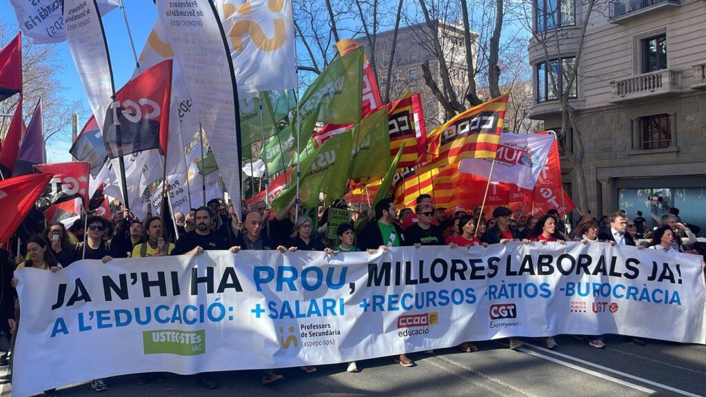 El Consell assenyala que una Catalunya independent podria satisfer les demandes dels mestres per millorar l'educació