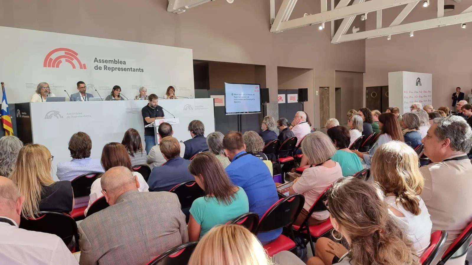 Recordatori de la PR aprovada per l’Assemblea de Representants sobre els pactes municipals amb els partits del 155