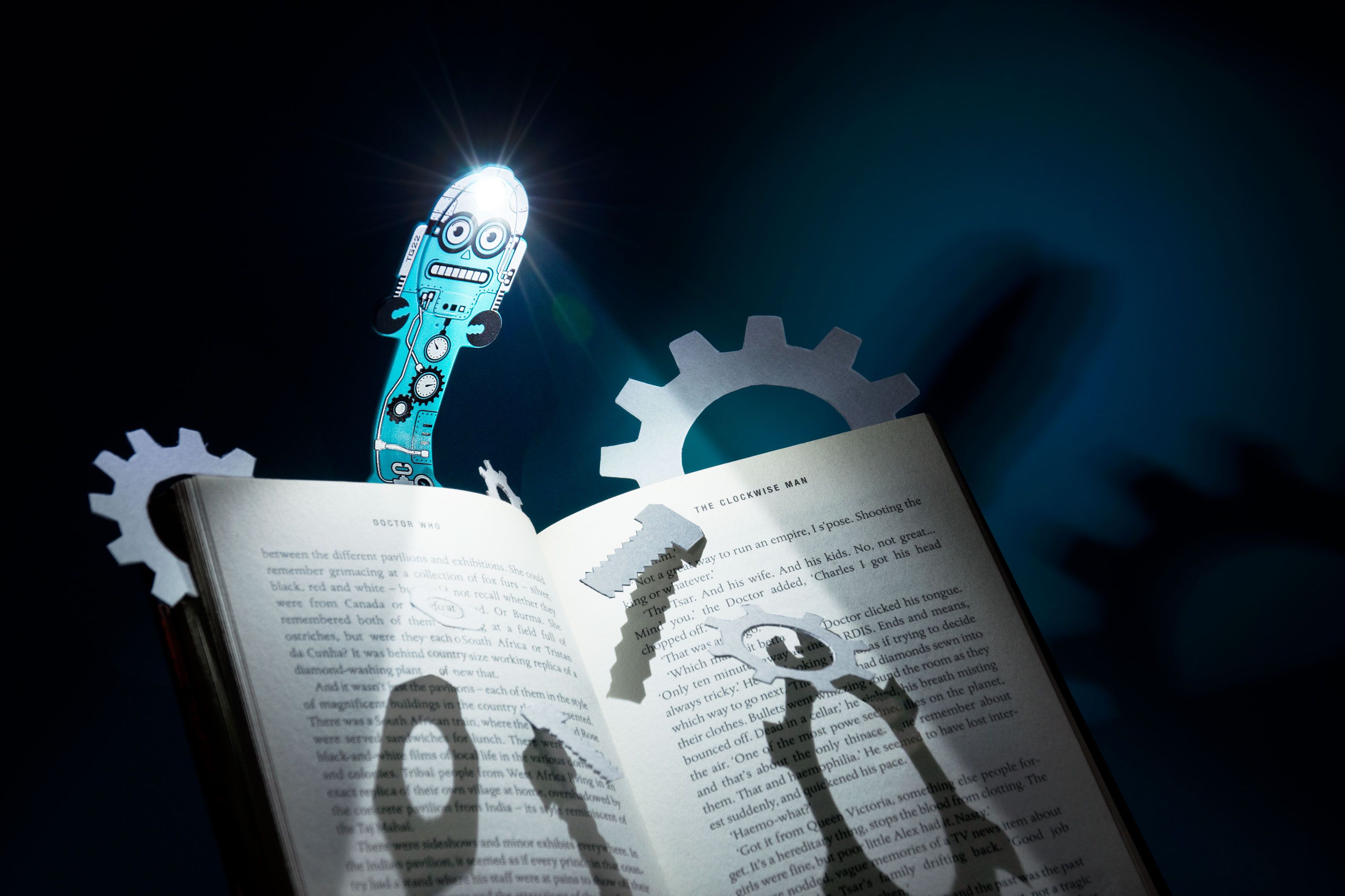 Flexilight Pals Book Light - Robot (Blue) - Thinking Gift