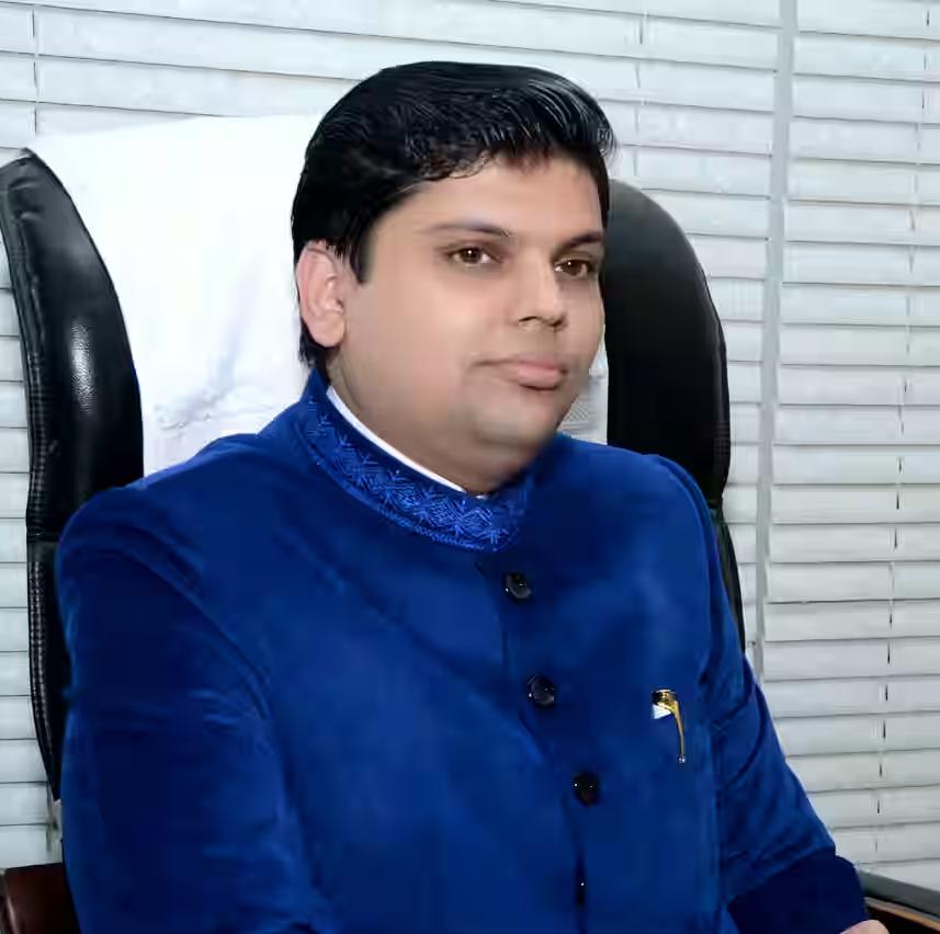 Dr. Aaadietya Pandey
