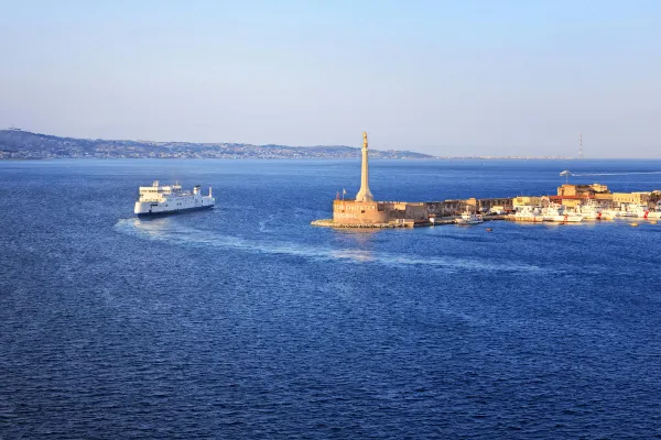 messina spiaggia mare sicilia