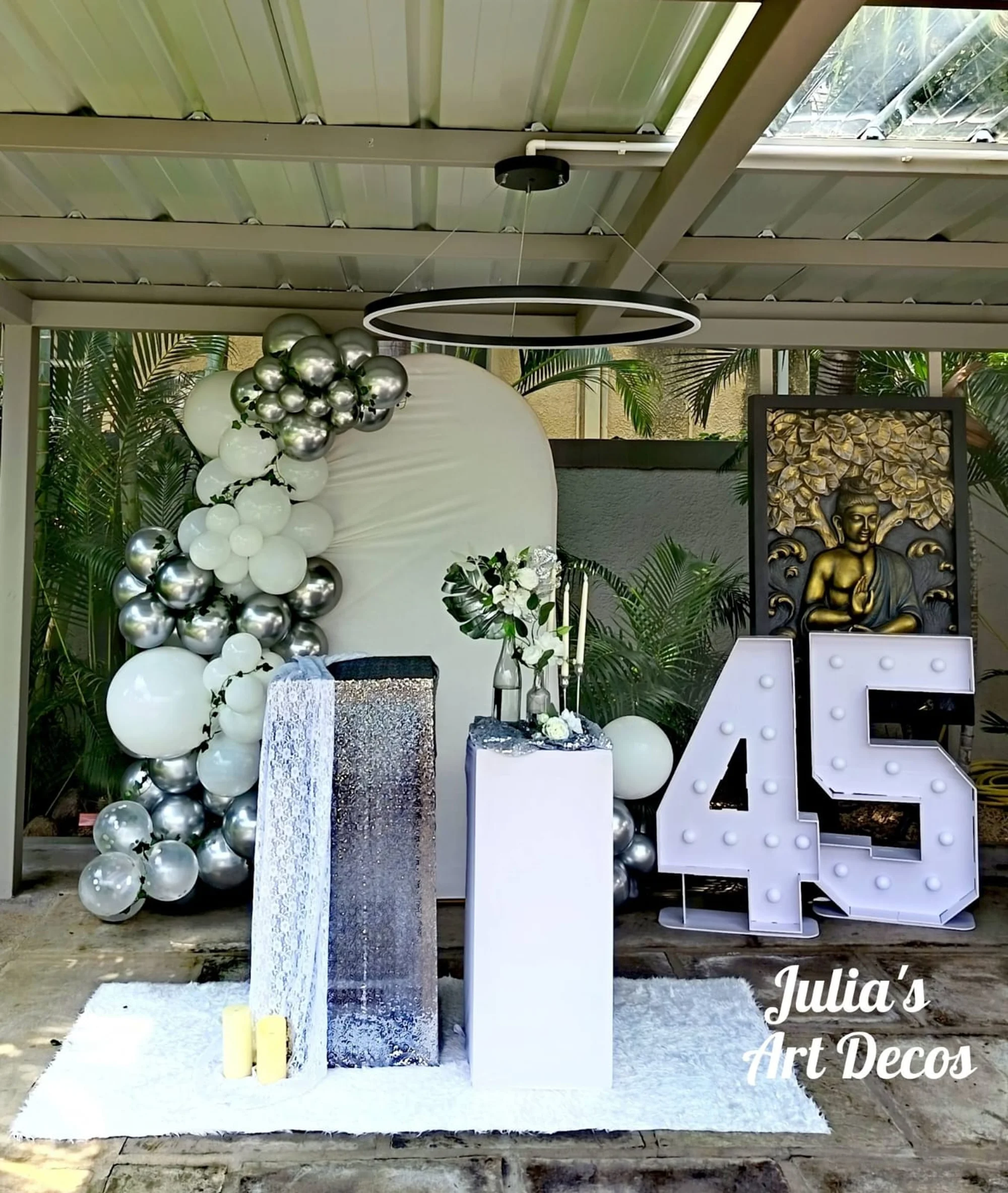 Julia's Art Decos  — photo 4