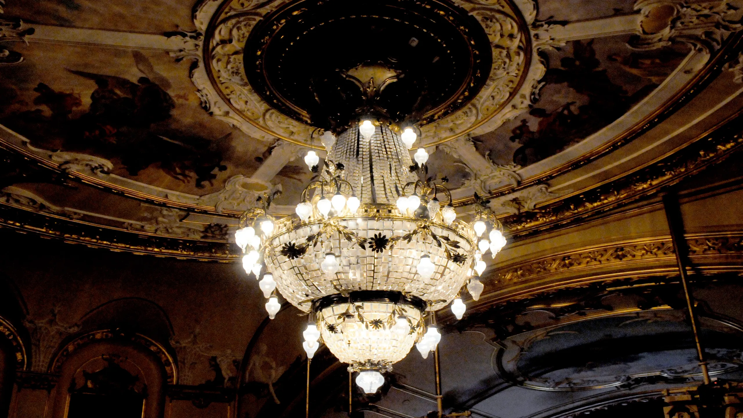 Kunstverk og takmalerier