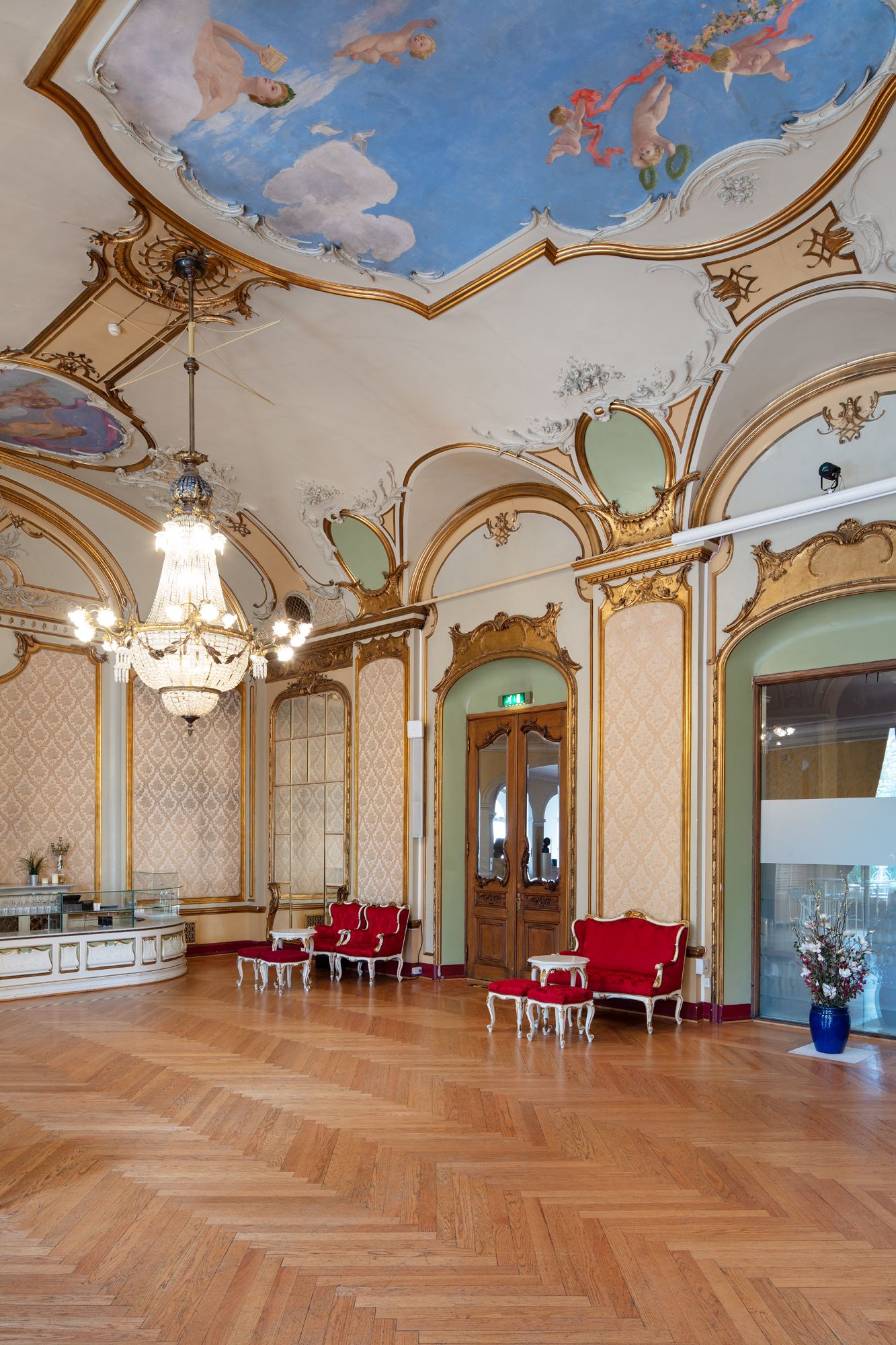 Takmaleriet i Publikumsfoajeen